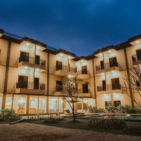 Panfila Hotel Kuta  エクステリア 写真