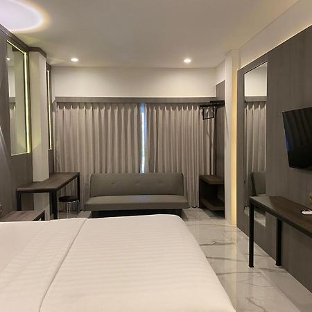Panfila Hotel Kuta  エクステリア 写真