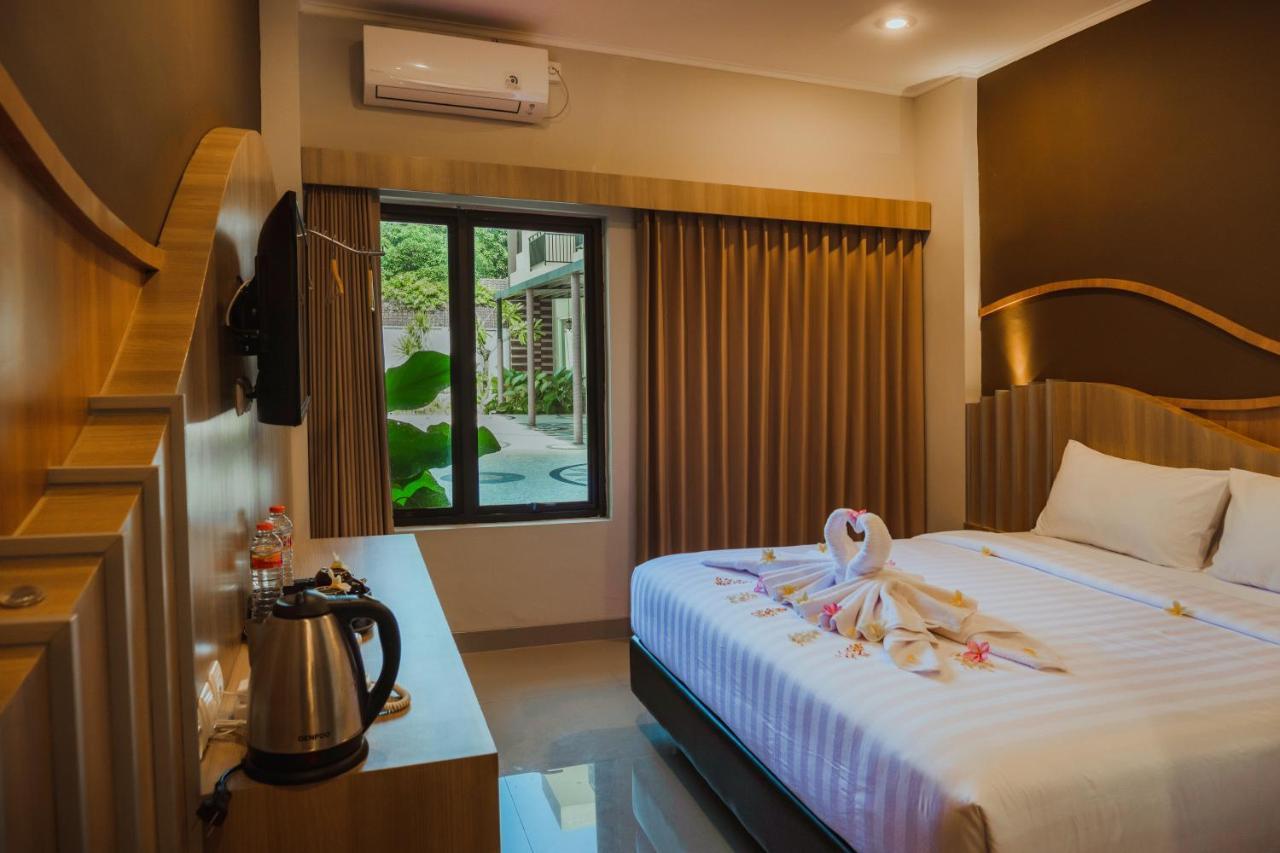 Panfila Hotel Kuta  エクステリア 写真