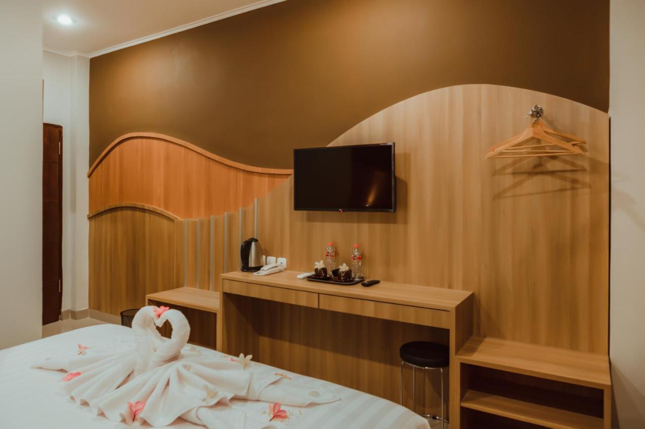 Panfila Hotel Kuta  エクステリア 写真