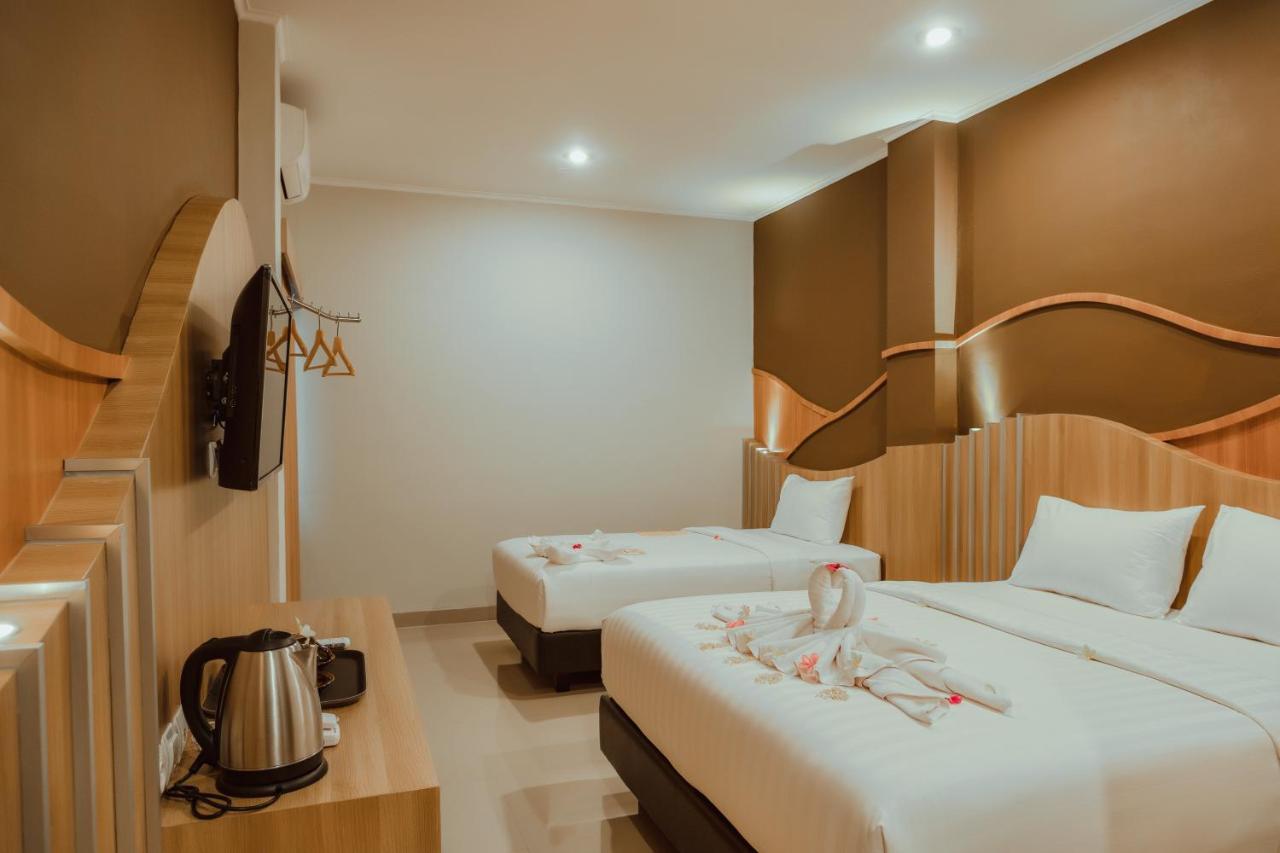 Panfila Hotel Kuta  エクステリア 写真