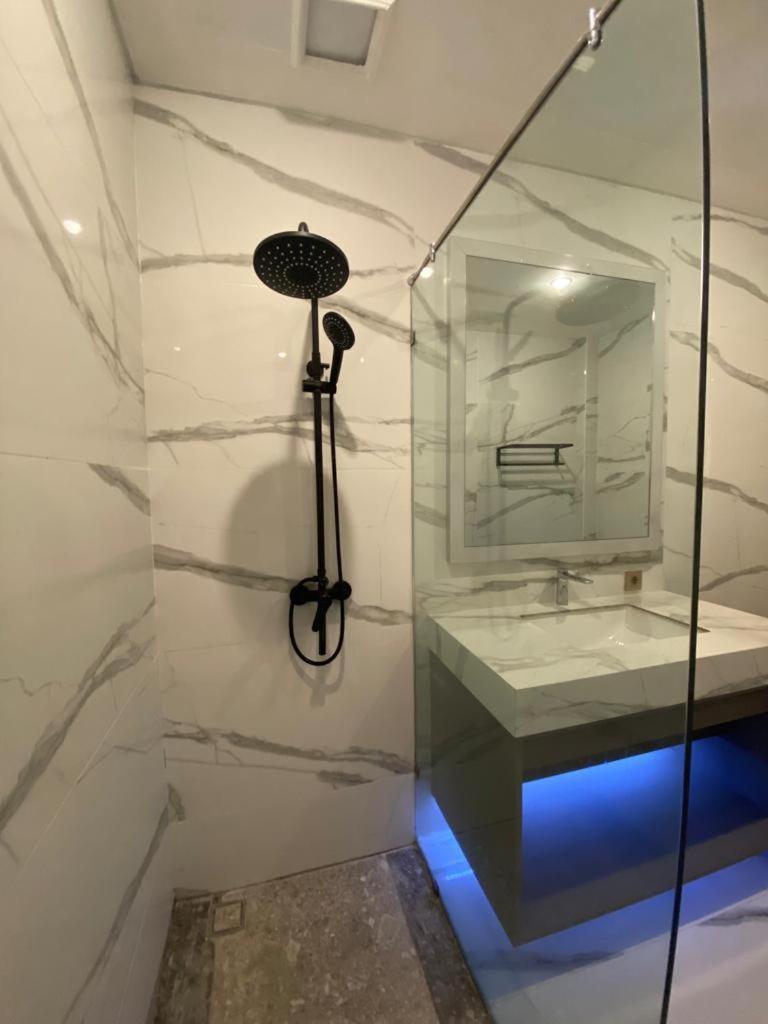 Panfila Hotel Kuta  エクステリア 写真