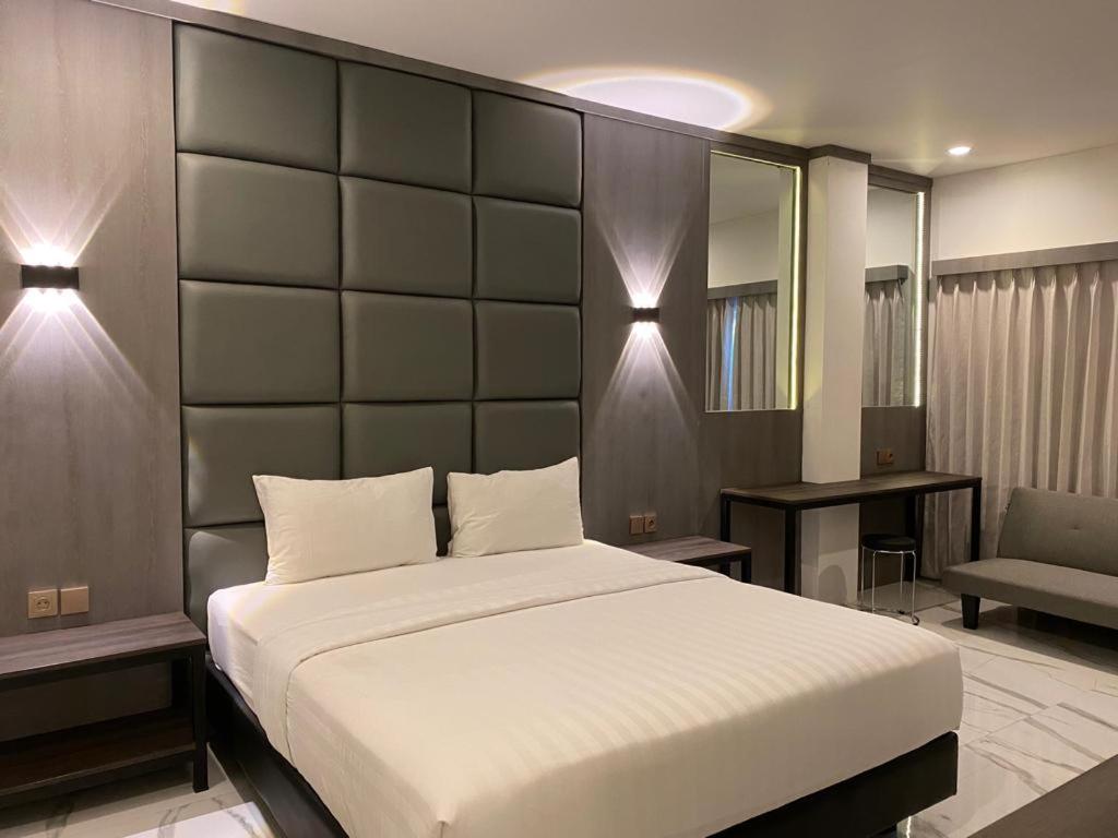 Panfila Hotel Kuta  エクステリア 写真